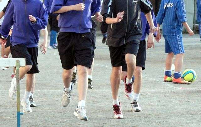 あごの激痛訴えたバスケ部員を顧問が放置　「折れてない」と言い放ったが…実際は骨折　埼玉・桶川の中学校：東京新聞 TOKYO Web