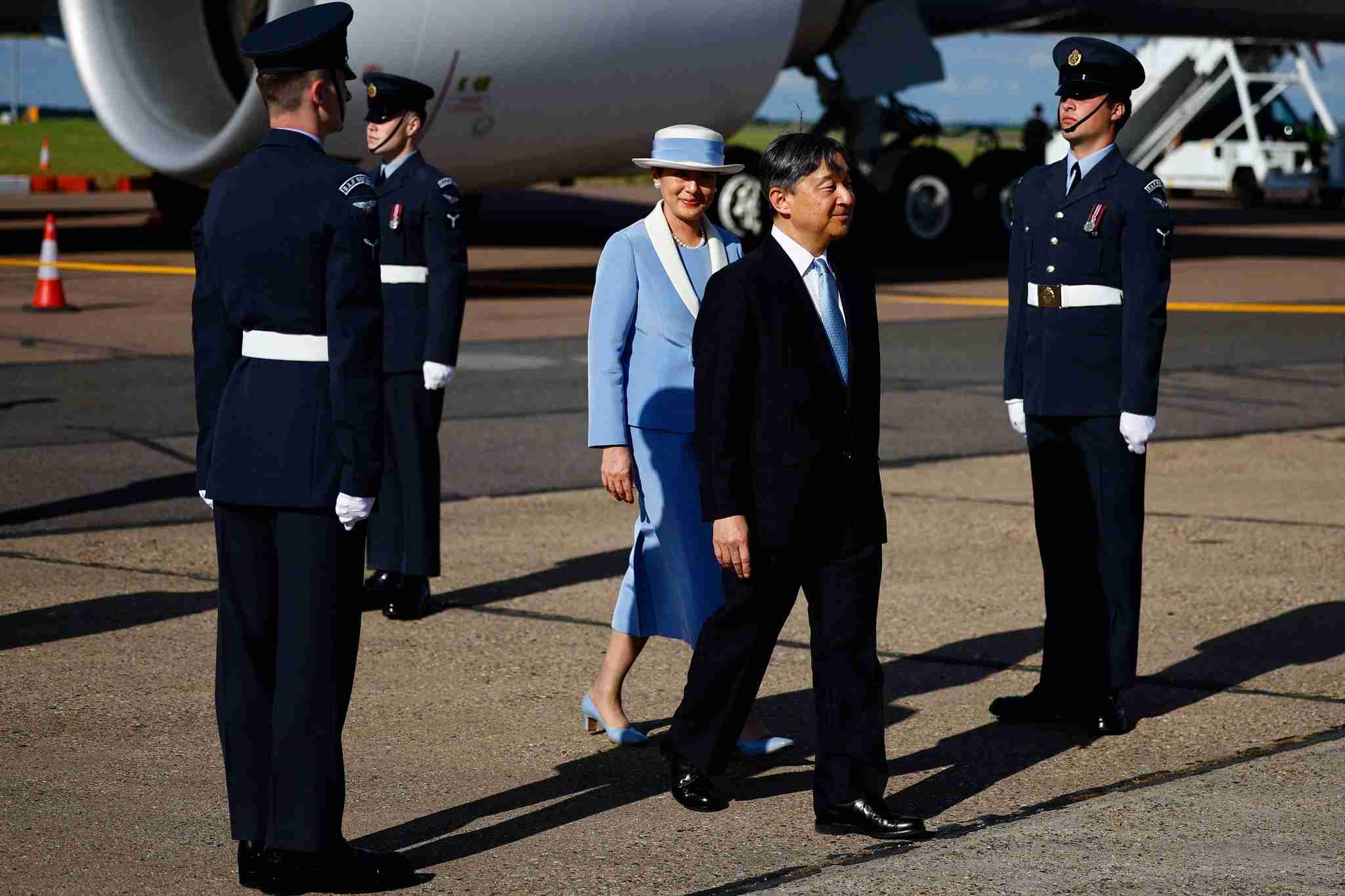 両陛下、英国に到着 国賓として公式行事出席へ（ＡＦＰ＝時事） - Yahoo!ニュース