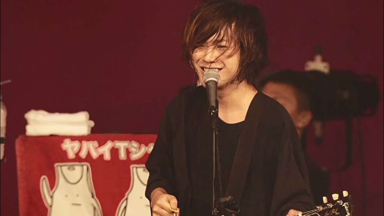 ヤバイTシャツ屋さん/流行りのバンドのボーカルの男みんな声高い(LIVE 2018) - YouTube