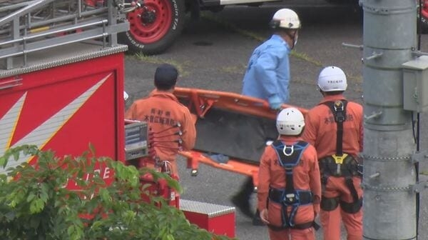 ダムに車が転落　看護学生の女性が死亡　助けようと飛び込んだ学校職員の死亡確認　約4キロ離れた川の浅瀬で発見｜FNNプライムオンライン
