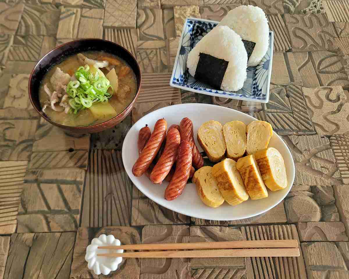 SNSで話題の”こういうのでいいんだよ朝食“ が賛否を呼んだワケ。実際に作ってみてわかったことは