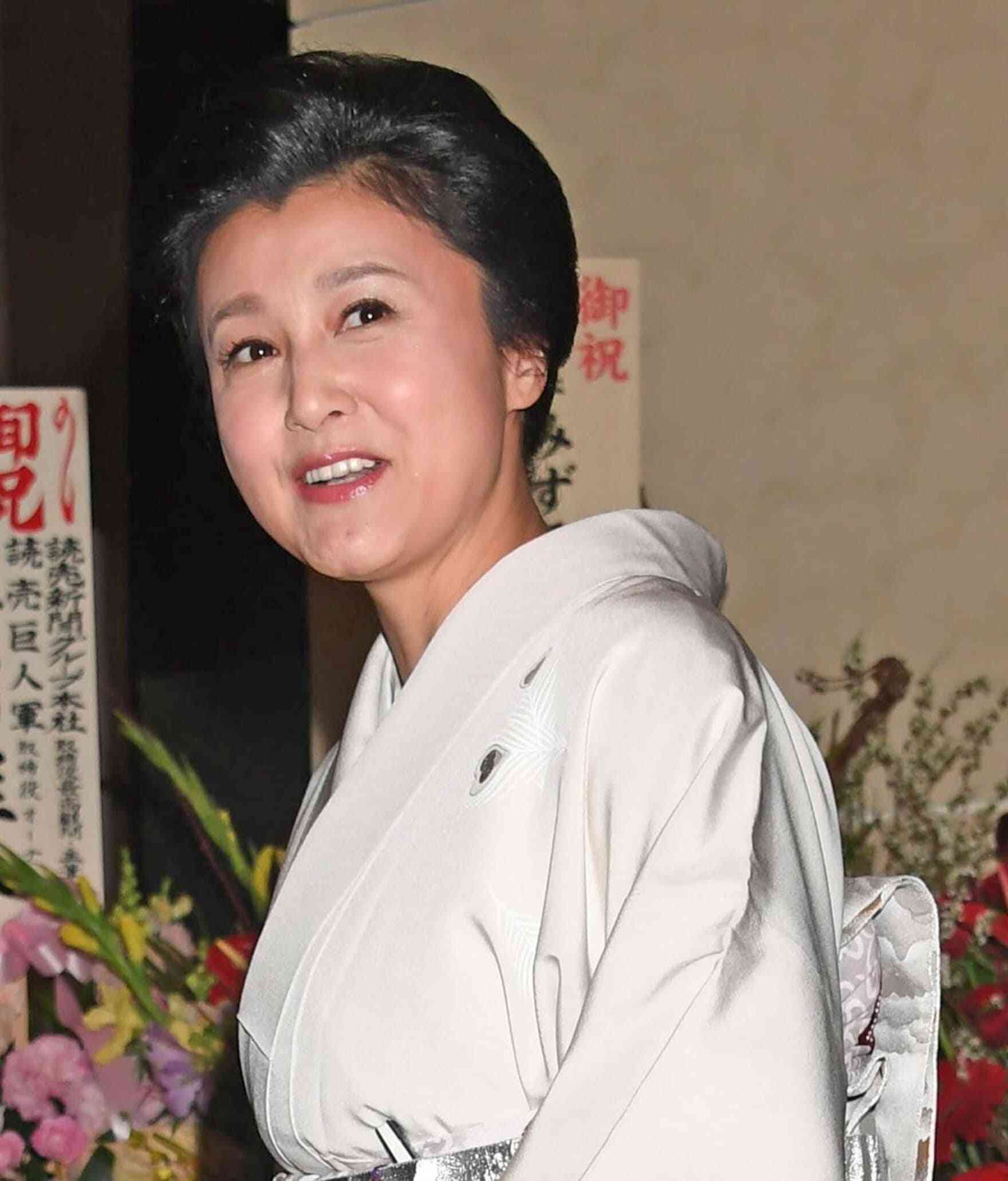 藤原紀香は〝スーパー梨園妻〟 愛之助語る贔屓筋へのふるまい、年10回達筆「お礼状」