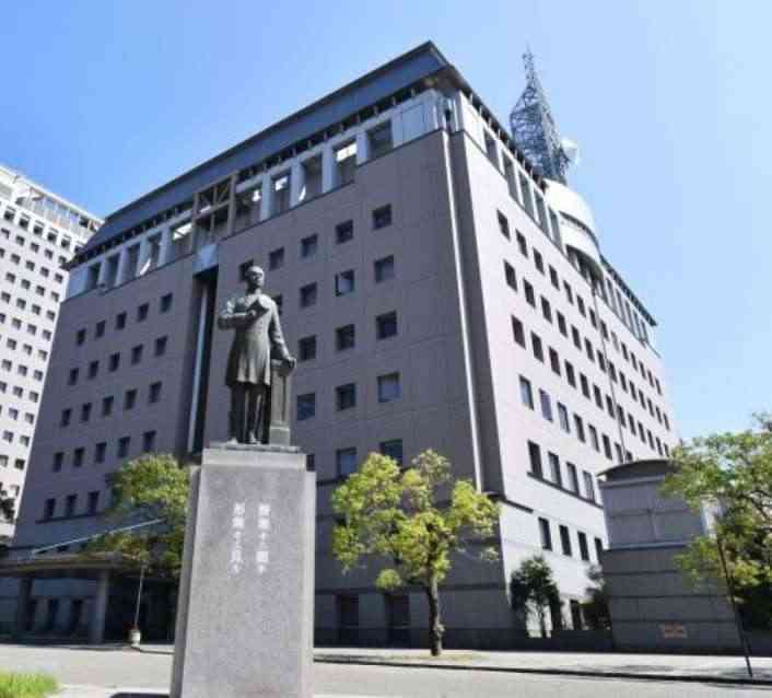 鹿児島県警本部長への告発2件、いずれも不起訴　署員による盗撮事件は「嫌疑不十分」、犯人隠避や取材データ押収は「嫌疑なし」　鹿児島地検
