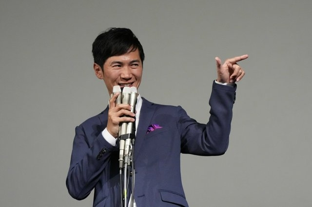 石丸伸二氏「頭ポンポン」発言Xトレンド入り　実父が、息子への批判に猛反論…!「悪いのはメディア」「うちのは全員頭がいいんじゃけぇ」
