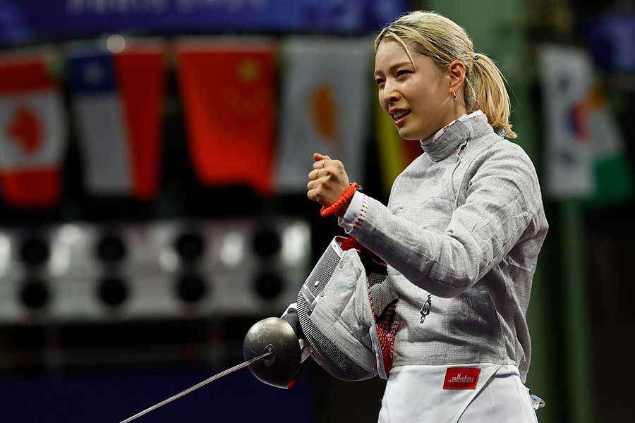 フェンシング江村美咲が3回戦敗退の大波乱　金本命の世界女王がまさか…7-15で韓国選手に苦杯（THE ANSWER） - Yahoo!ニュース