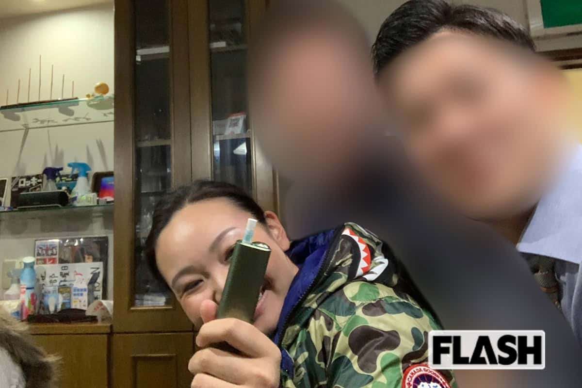 【写真入手】旭川女子高生殺人事件　内田梨瑚容疑者と不倫相手・X警部補が“警察御用達スナック”で親密ショット