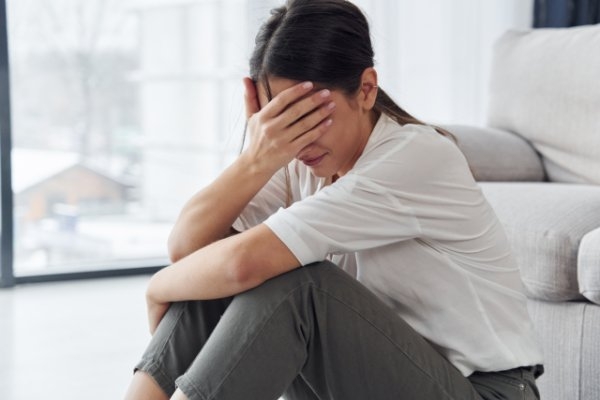 “恋人と酒を飲んだことがない”は危険!？ 結婚後に夫が酒乱だと発覚、即行で離婚した女性 | キャリコネニュース