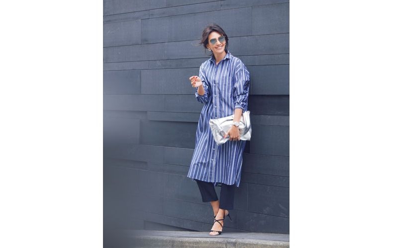 40～50代の“ありがちなシャツワンピコーデ”が1点アイテムを変えるだけで…印象が“今どき”にガラッと変わる垢抜け術が130万再生