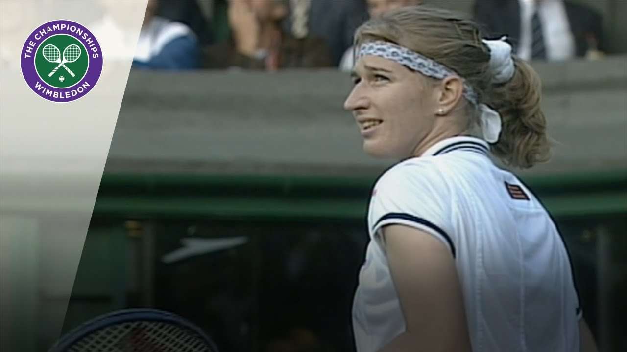 Steffi Graf answers marriage proposal at Wimbledon - YouTube