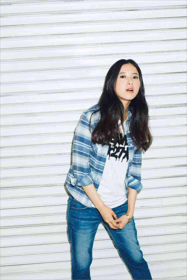 Tシャツとジーンズ姿がかっこいい画像が見たい