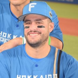 日本ハムに流出危機迫る！マルティネスが「捕手をやらせてくれ」でどうする新庄監督 (2024年8月16日掲載) - ライブドアニュース