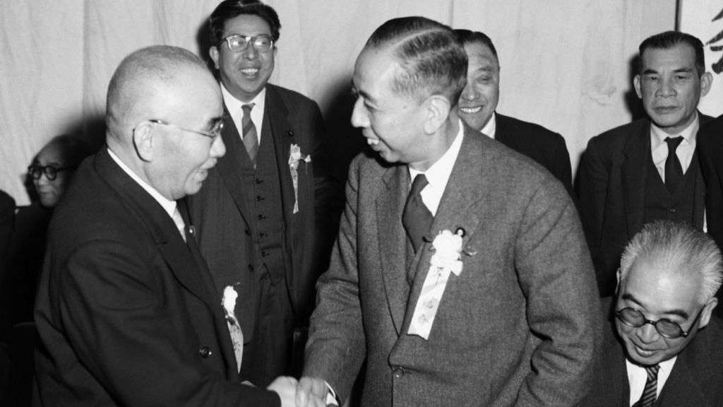 占領期最大の恐怖「公職追放」：GHQに最も抵抗した石橋湛山蔵相（11） | nippon.com