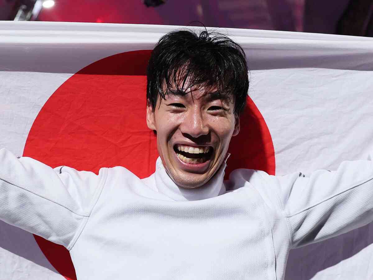 フェンシング金「加納虹輝」は「合宿所では『スマブラ』に夢中でした」　“東京五輪金メダリスト”が明かす「ポーカーフェイスで研究熱心」な新王者の素顔（デイリー新潮） - Yahoo!ニュース