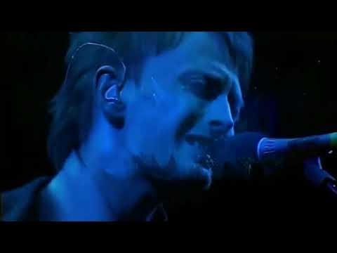 Radiohead - There There (Glastonbury 2003) - YouTube
