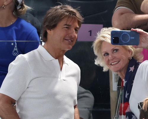 トム・クルーズ、パリ五輪閉会式で大規模なスタントを披露か　正式発表はなくサプライズでの出演 - ハリウッド : 日刊スポーツ