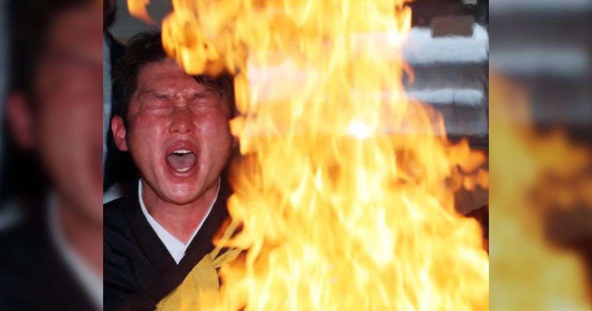 物件のリクエスト通り『窓の多い最上階南向き角部屋』の内覧に来たお客様の様子「これからの時代、日当たりの悪い部屋の方が人気出るのでは」 - Togetter [トゥギャッター]