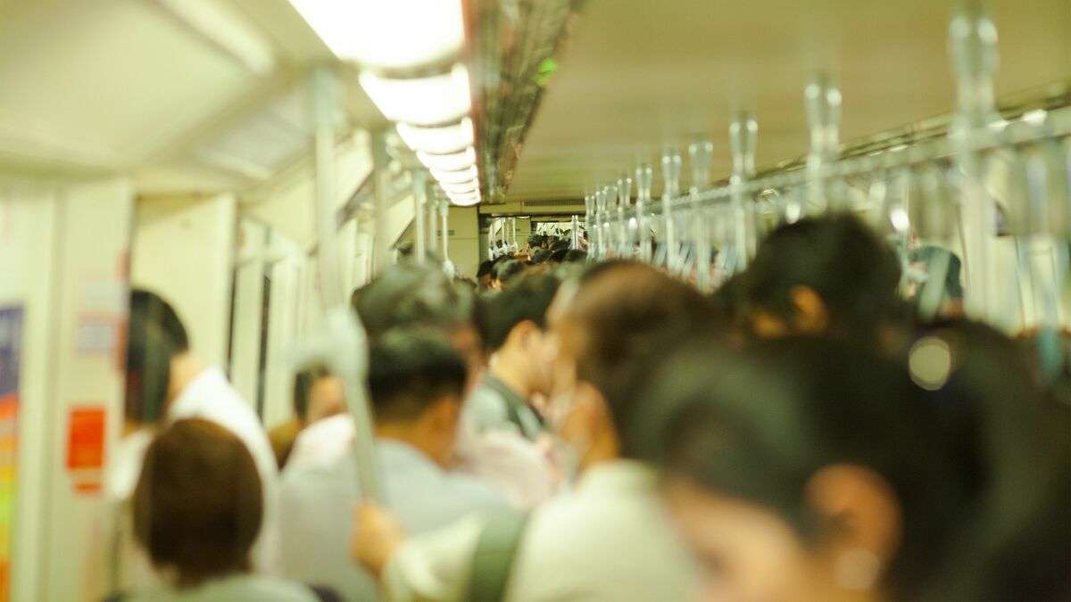 通勤電車で同じ20代女性に70回以上も痴漢行為…40代会社員が法廷で明かした｢衝撃の犯行理由｣ ｢あなたに最後の機会を与える｣という裁判長の言葉に涙 | PRESIDENT Online（プレジデントオンライン）
