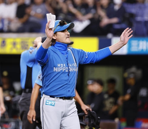 【日本ハム】3連敗の新庄監督「気合を入れてない試合なんか１回もない」ファンの“声援”に要望 - プロ野球 : 日刊スポーツ