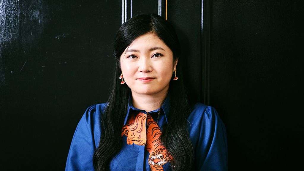 脚本家・吉田恵里香さん【日本大中高】自分を貫く女性を描き「声を上げていいんだよ」と伝えたい|わたしの中学HISTORY|朝日新聞EduA