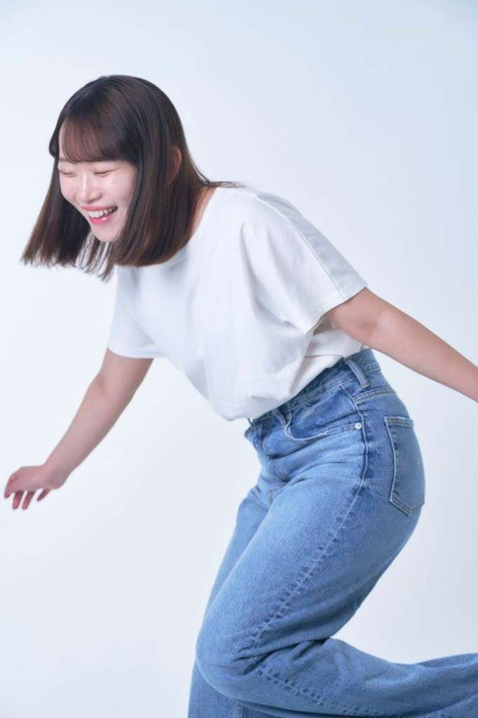 Tシャツとジーンズ姿がかっこいい画像が見たい