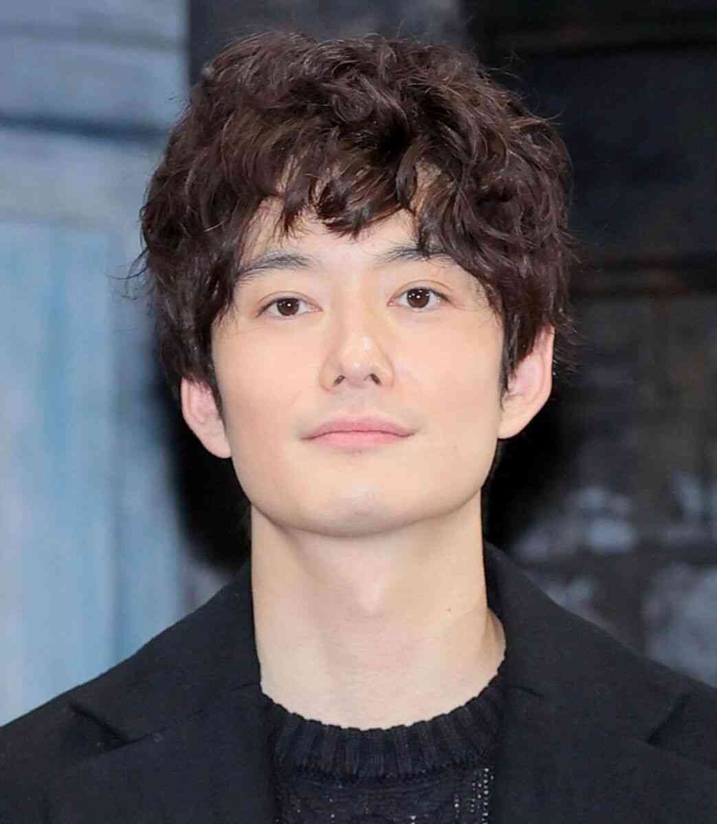 岡田将生、別人のような激変姿にネット仰天「ちょっと…」「誰？」「直視できない」「声出ちゃった」