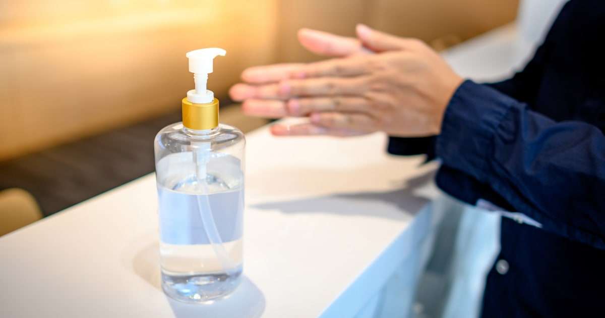 「手の消毒は逆効果」「ビニールカーテンは無意味」...日本人が知らない「新型コロナは空気感染」という事実（週刊現代） | 現代ビジネス | 講談社（1/3）