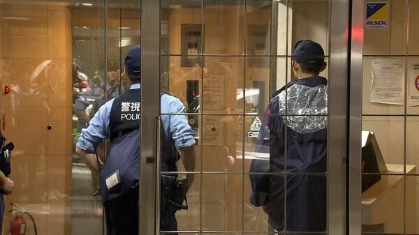 【速報】顔には“あざ”…東京・渋谷区広尾マンションで20代くらいの女性が死亡　部屋にいた交際相手男性を事情聴取　警視庁｜FNNプライムオンライン