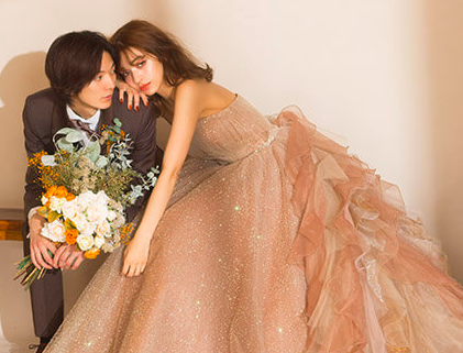 結婚式のカラードレス
