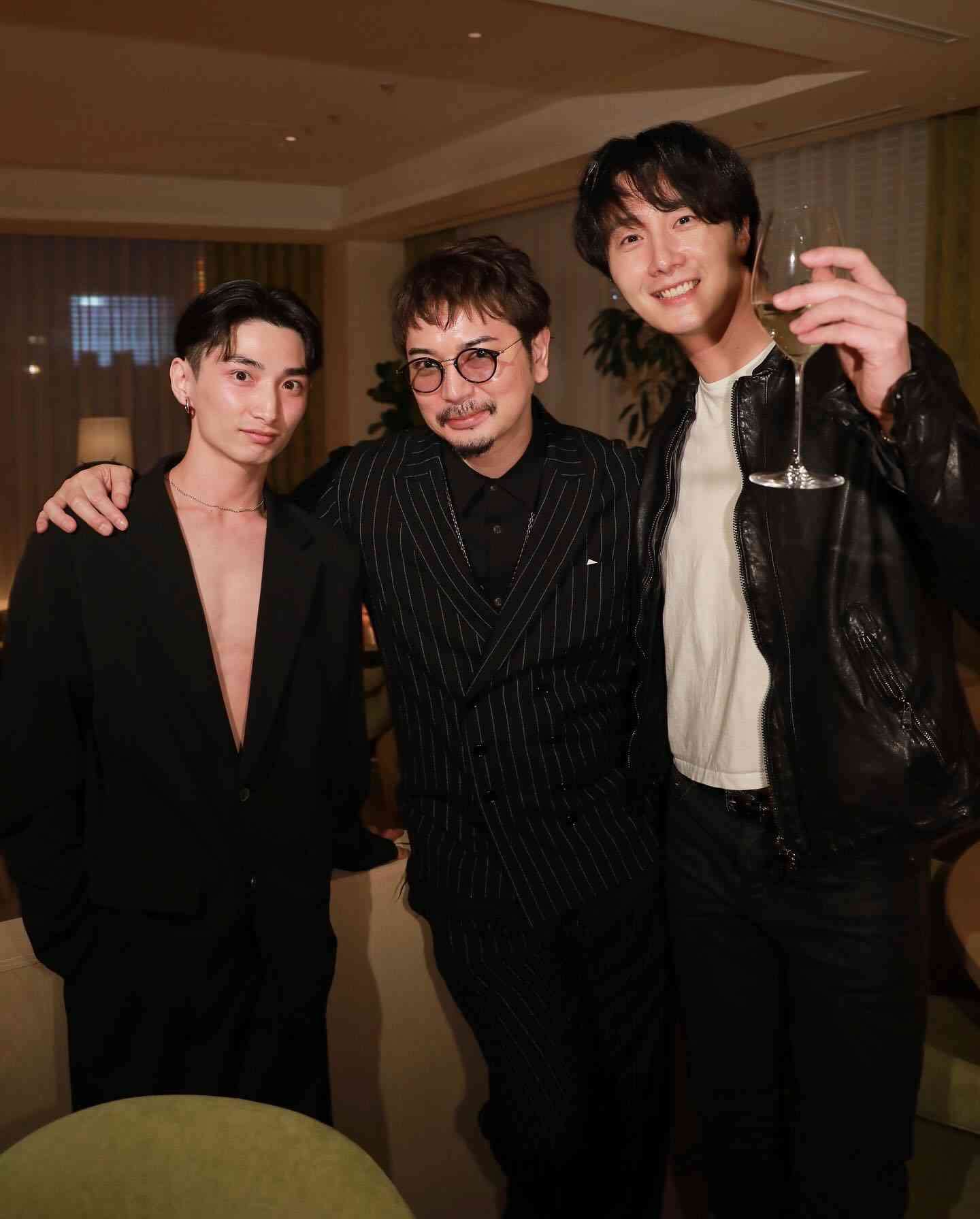 松本潤、激変した近影「ええええ」「見間違いかと」「目覚めた」ネット仰天！久々の地上波出演へ