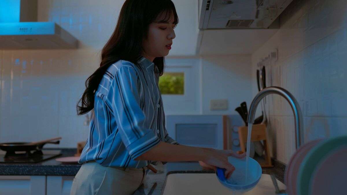 時間貧困｢フルタイムの妻80.9%･夫17.4%｣の衝撃…子どもを産むことで女性が払う代償の計り知れない大きさ 第1子誕生後の男性の労働時間､余暇時間はほぼ変化なしなのに | PRESIDENT Online（プレジデントオンライン）