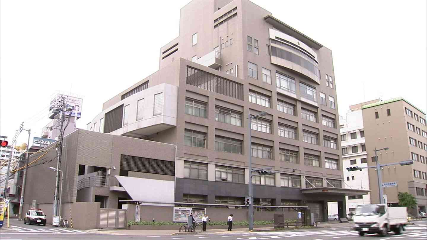 自分の店の更衣室を利用していた20代女性を盗撮しようとした疑いで飲食店店長の男（35）を逮捕【香川】（RSK山陽放送） - Yahoo!ニュース