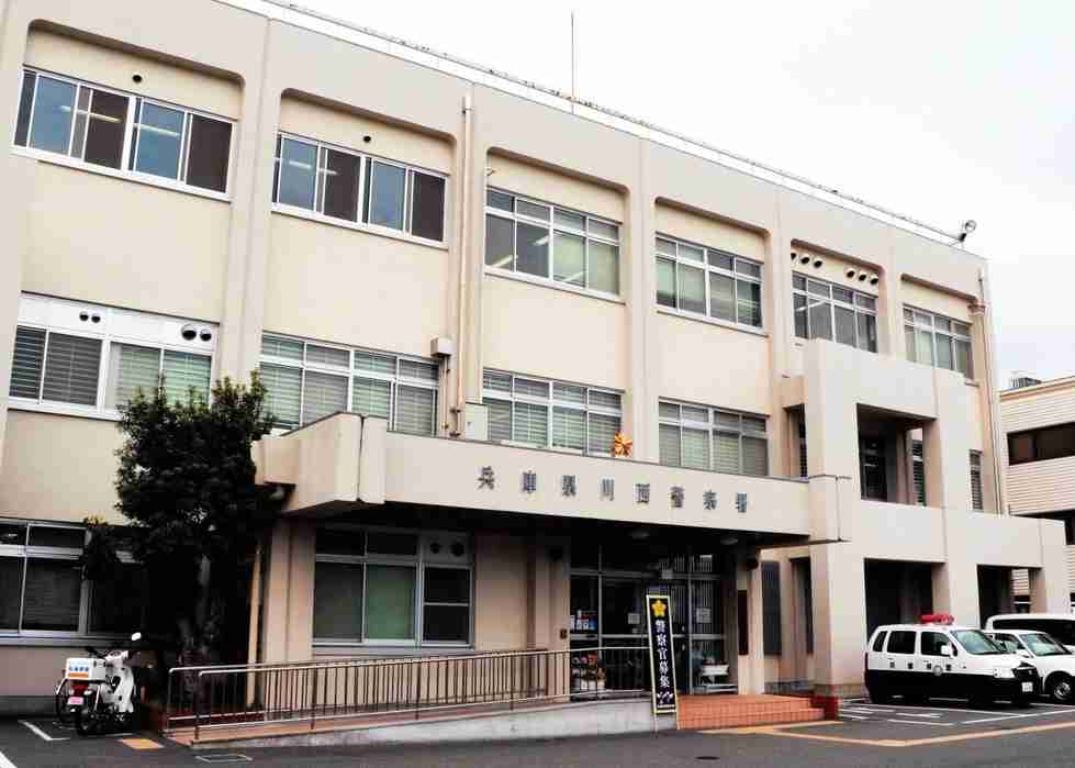 女子高生のスカート内盗撮、49歳会社員を再逮捕「彼女を見て好きになり盗撮していた」　川西市の商業施設|事件・事故|神戸新聞NEXT