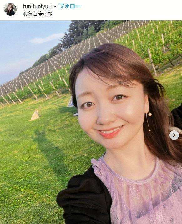 男性の体臭批判し大炎上の女子アナ　ネット生配信に緊急出演し「今は無職です」と苦笑い　騒動で体重6キロ減　アナウンサー復帰への意欲も