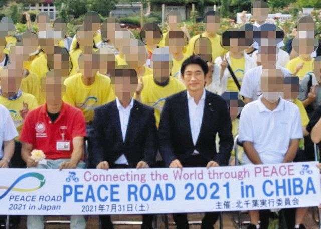 旧統一教会系イベント　小林経済安保相が記念撮影　本紙が写真入手「肯定発言していない」：東京新聞 TOKYO Web