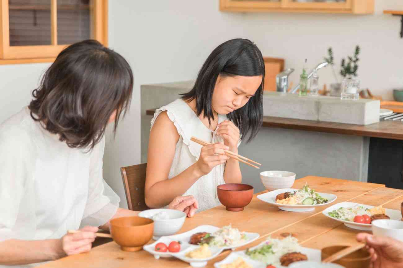 「タコ焼きからタコを取り除く」「唐揚げは肉と衣を別々に」子ども食堂運営者が語る“偏食”若者増加のワケ | 週刊女性PRIME