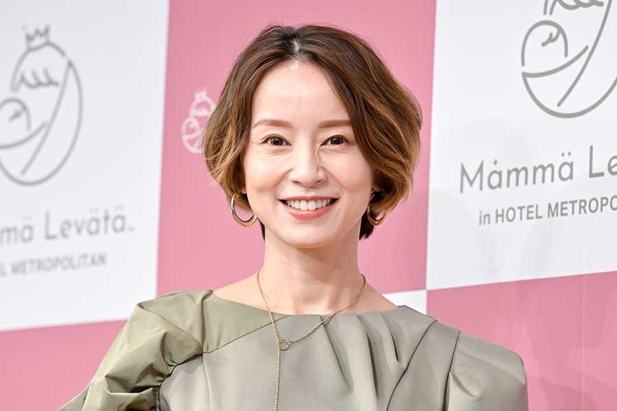 鈴木亜美、後藤真希との2ショットが話題に「2人とも美人」「お顔小さい！」 | ENCOUNT