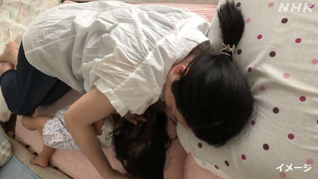 “添い乳”で赤ちゃん窒息死相次ぐ 授乳に注意｜NHK