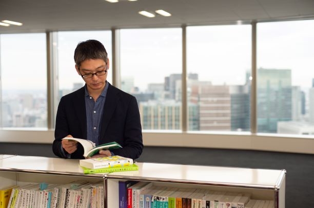 「愚者は経験に学び、賢者は歴史に学ぶ」を実践する!! | 株式会社ファーストロジック 採用サイト