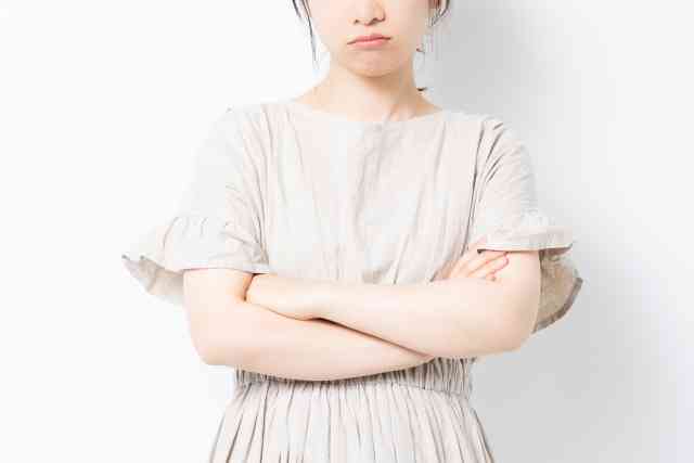 ママ友とのランチ、レクサスで行ったら「高級車イコール外車よね」とマウントされた女性 そんなママ友はベンツAクラスで…… | キャリコネニュース