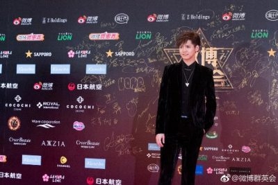 GENERATIONS片寄涼太、中国でも人気爆発！　NYタイムズスクエアをジャックし、誕生日を祝福するファンも……