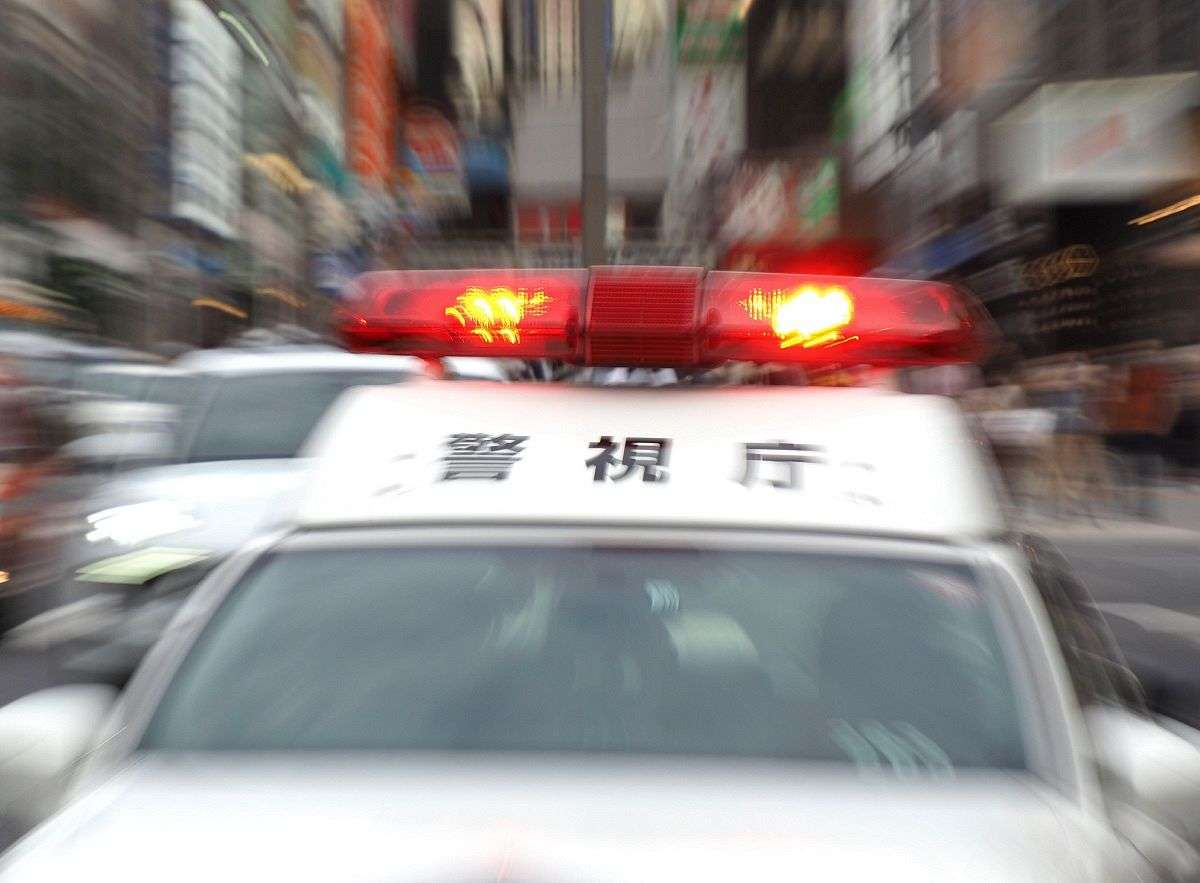 「飛び石でスーパーカーが傷ついた」言いがかりでクレカ詐欺疑いの3人逮捕　警察からめた巧妙な手口は？：東京新聞 TOKYO Web