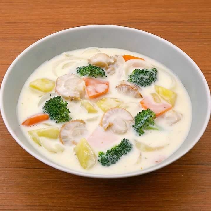 旨味が溶け出す♪ ホタテのクリームシチューのレシピ動画・作り方 | DELISH KITCHEN