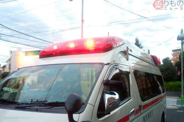 救急車がメチャクチャに…「救急隊への妨害行為ダメ！」東京消防庁が衝撃の画像を公開 | 乗りものニュース