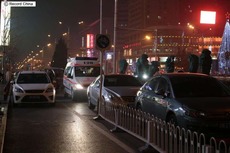 救急車にさえ道を譲らない！中国人から「譲り合いの精神」がなくなった理由とは―中国紙