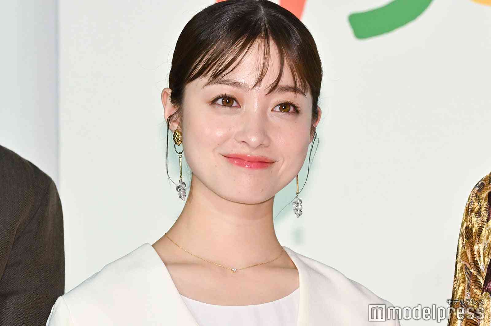 橋本環奈、ギャル姿を共演者絶賛 “女優の中で1番ギャルと近い”仲里依紗も唸る「追い求めていた姿」【おむすび】 - モデルプレス