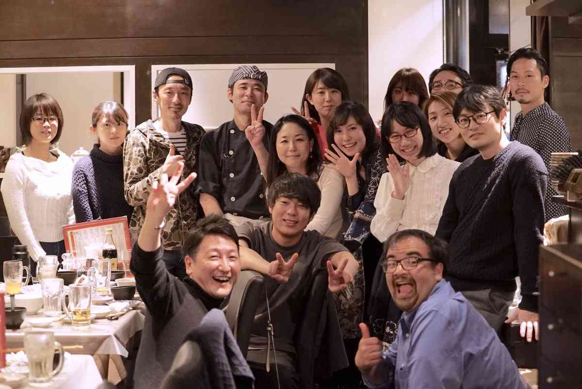 芸能人の集合写真を貼るトピ