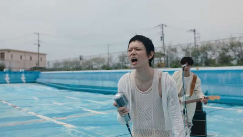 映画『Cloud クラウド』主演・菅田将暉の独特すぎるビジュアルに「昔の面影かえってきてくれ」ファンから悲痛の声