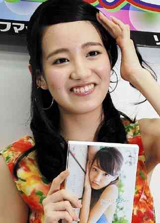 「人気アイドルグループ」の元メンバーがセクシー女優に。アイドル時代と同じ“本名”で活動するワケ