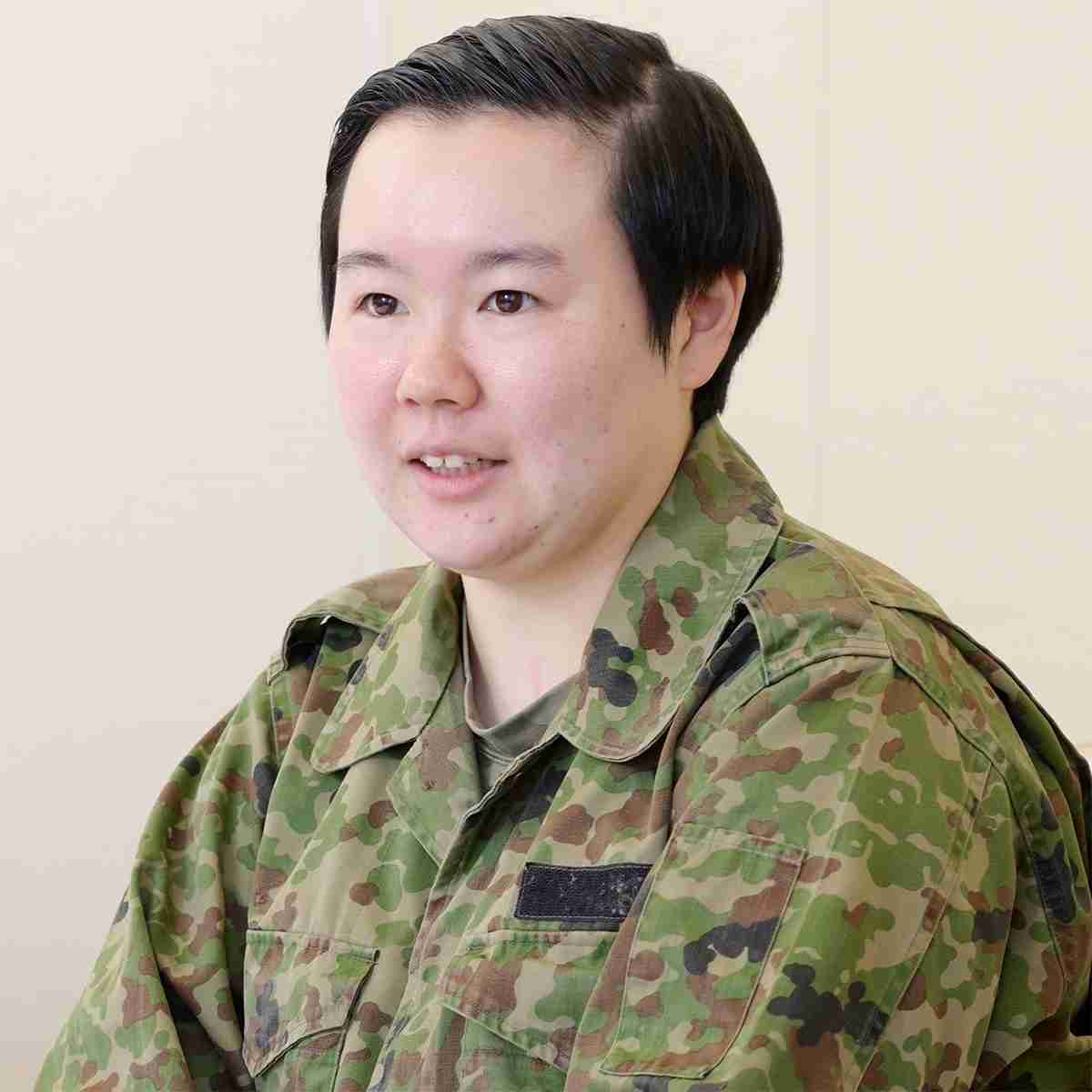 やす子の不思議…自衛官時代の「パワハラ恐怖襲撃」告発でも批判されないのはナゼか | アサ芸プラス