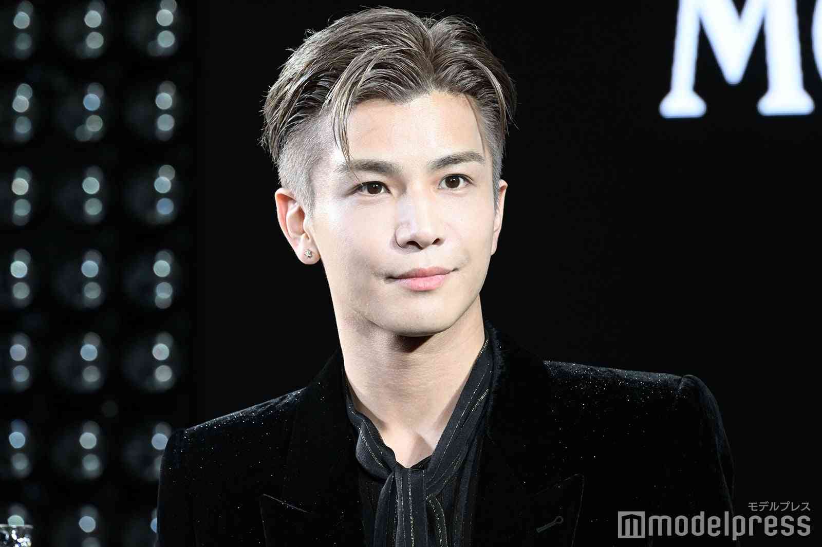 「24時間テレビ」三代目JSB岩田剛典、自作のアート作品が“総額800万円超え”で落札 売上は能登半島の復興のため寄付 - モデルプレス